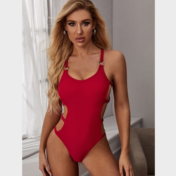 Ring Detailed Cut Out Sides Red One Piece Swimsuit - Picture 4 of 6